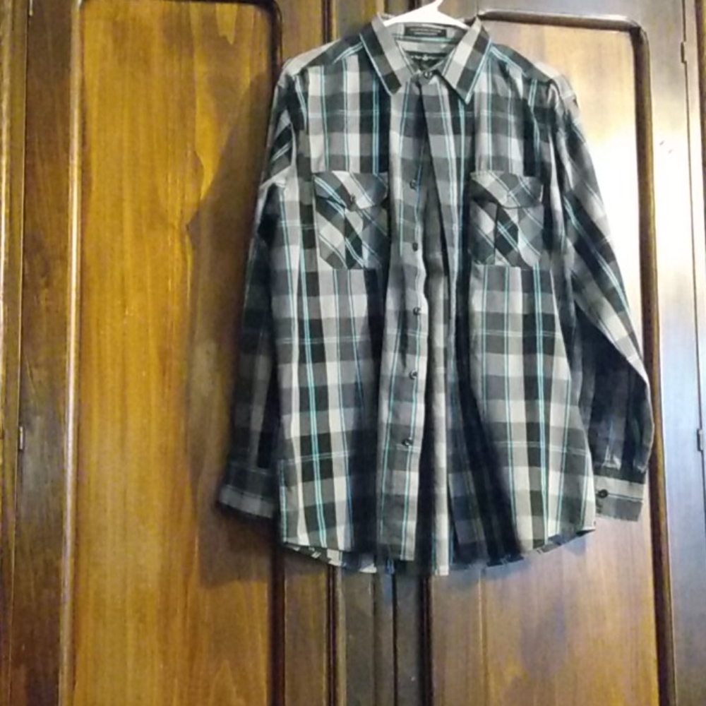 Beverly hills Polo club men's plaid button-up